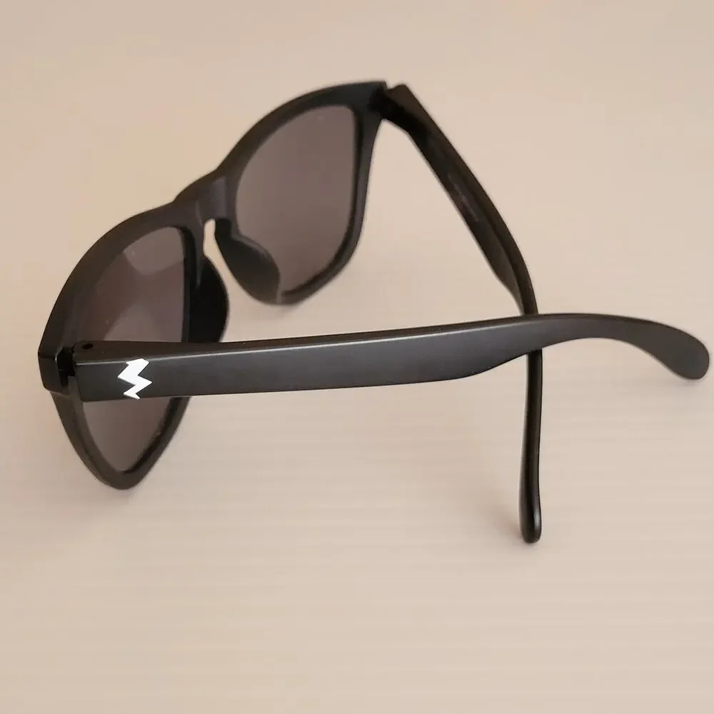 Fuse 3 Rooker Unisex Sunglasses with cloth pouch